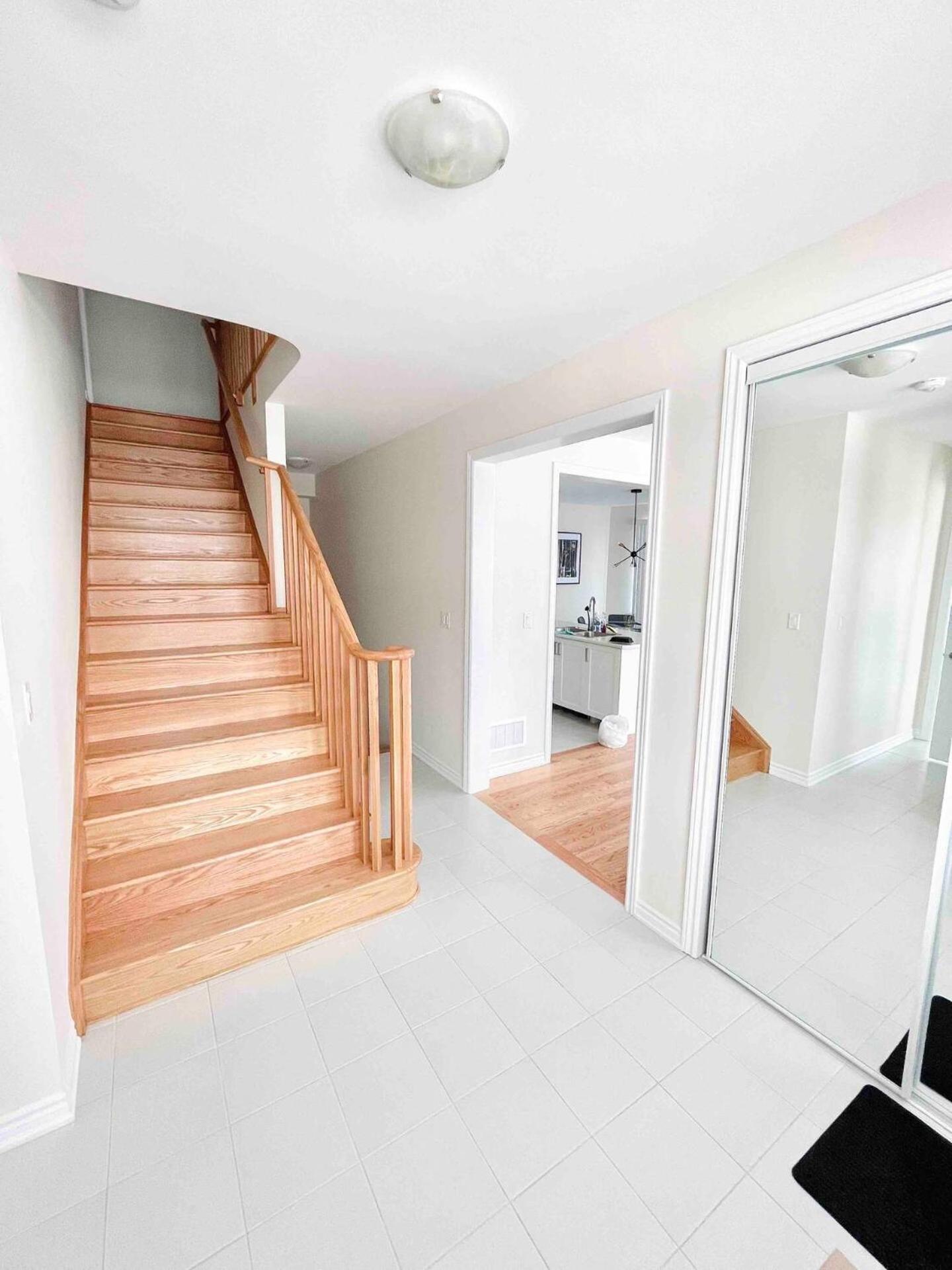 Large 5 Bedroom Newly Built Home Sleeps 12 Persons Thorold Eksteriør billede