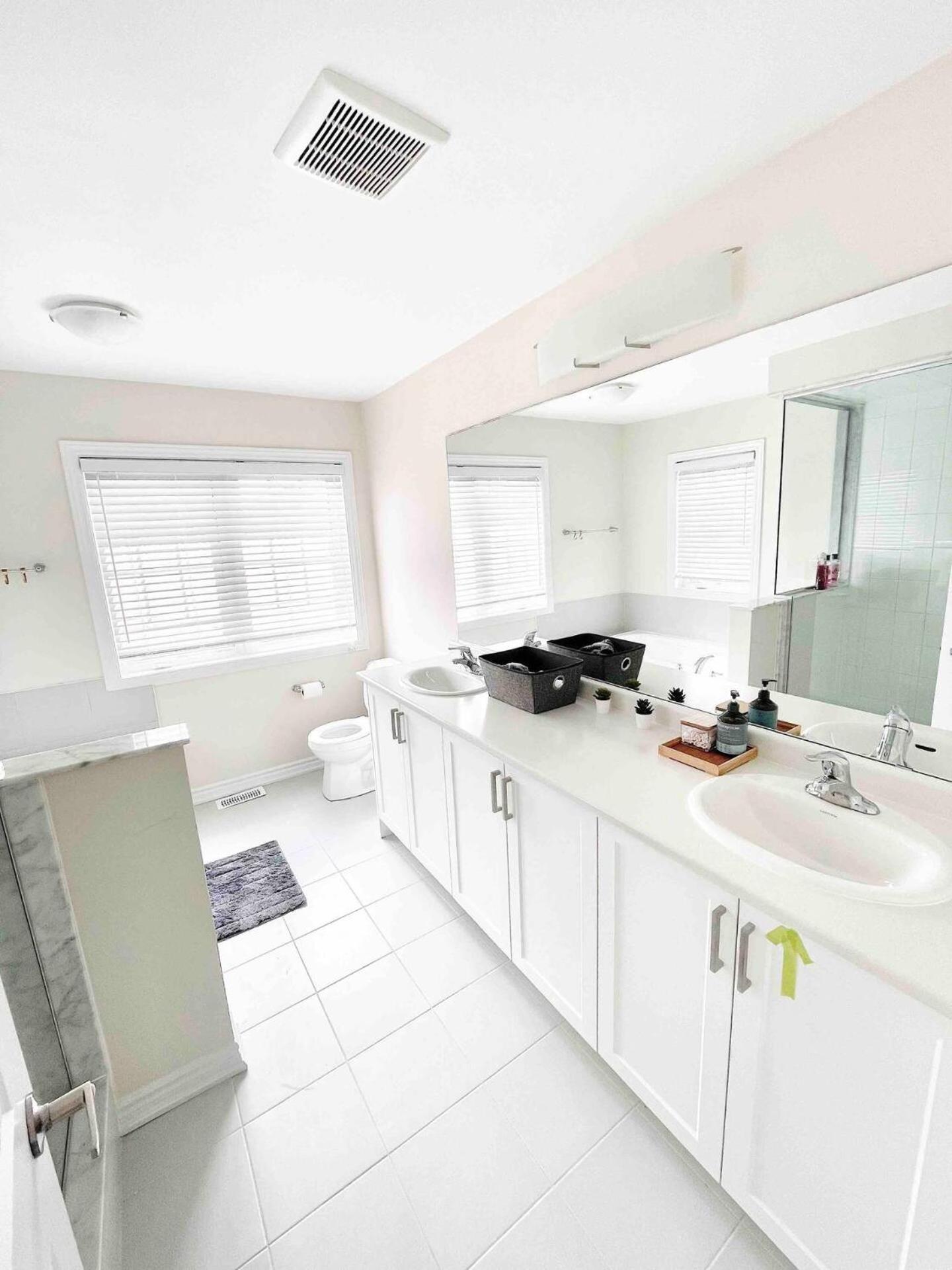 Large 5 Bedroom Newly Built Home Sleeps 12 Persons Thorold Eksteriør billede
